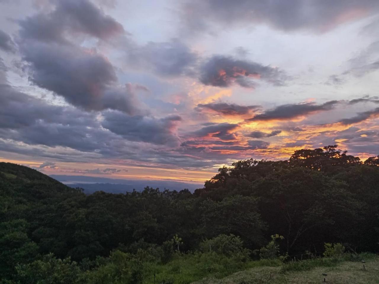 Casa Urraca, Magnifica Vista Al Oceano Pacifico Villa Monteverde Екстериор снимка
